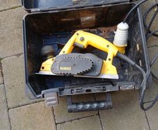 de walt 110v electric planer