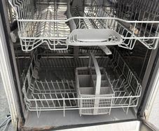 Bosh integrated dishwasher