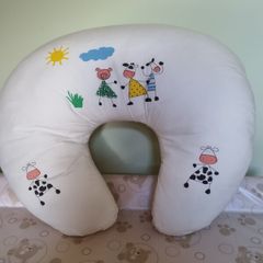 Breast feeding pillow.