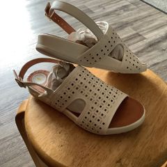 Shapes Boost Sandals size 40 (7)