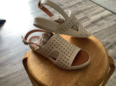 Shapes Boost Sandals size 40 (7)