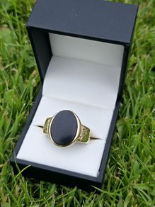 Vintage Heavy 9ct Yellow Gold Gents Black Stone Ring