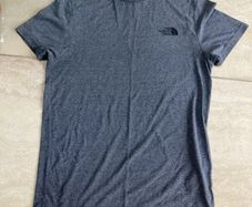 north face T-shirt