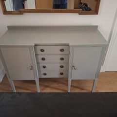Side board