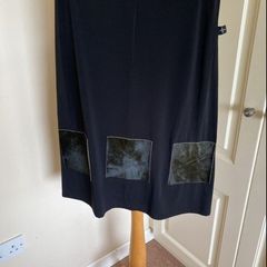 EUR15 clearout Designer Uli Schneider size 14 black viscose mix skirt with panels