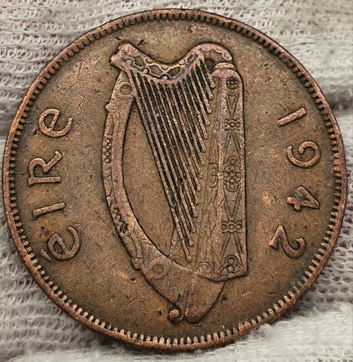 Ireland 1942 1d Penny V Mint Error at Missing Chick