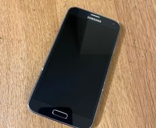 Samsung Galaxy S5 (locked)