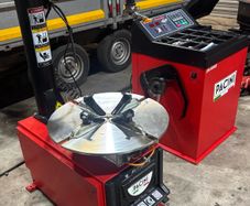 Tyre Machine and Balancer