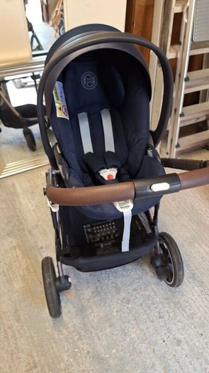 Cybex 3 in 1 travel system