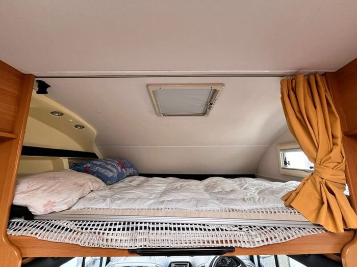 2004 Mercedes Sprinter/Benimar Camper Van