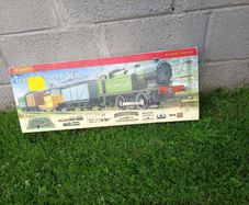 Hornby The Southern Star train set - power supply required