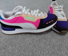Womens Puma trainers
