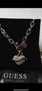 guess necklace & bracelet