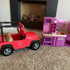 generation dolls jeep and kitchen ( no accessories or dolls incl )