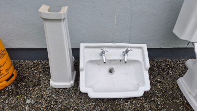 Free Bathroom Sink