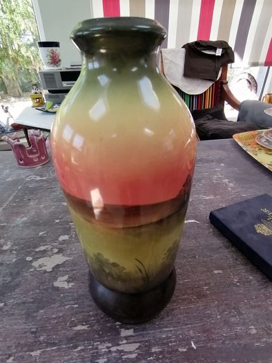 Vintage SP & Co Soleilian English vase