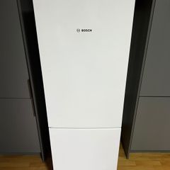 Bosch Fridge Freezer ( Like New ) Free Local Delivery