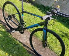 Giant FastRoad SL Size M Shimano Claris Hydraulic Discs 2017
