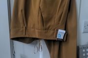 Ladies cropped trousers