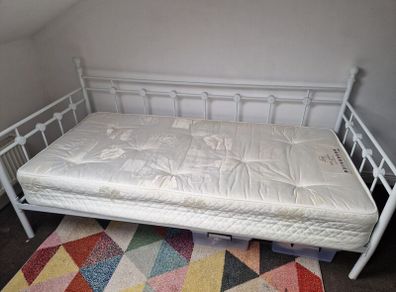 Day bed - free