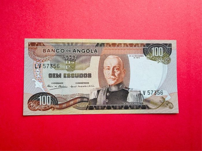 Angola  100  Escudos  1972  PICK 101    . ( uncirculated )