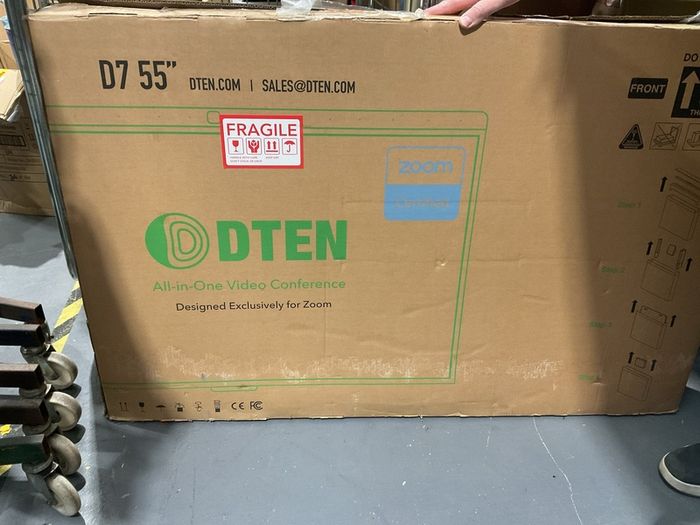 DTEN D7 55 inch interactive screen