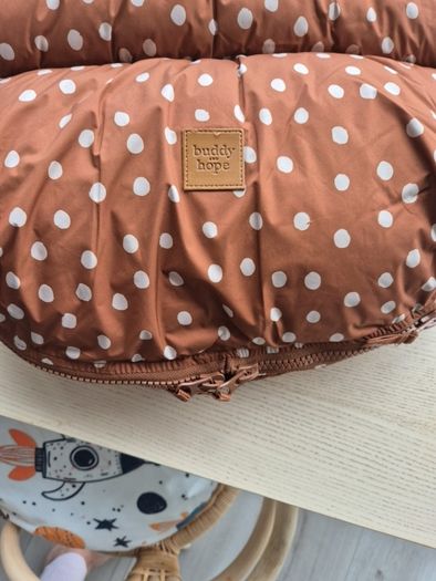 BNWT - Buddy & Hope Footmuff