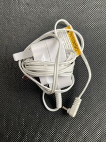 AC-DC 5v / 1A barrel adapter
