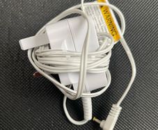 AC-DC 5v / 1A barrel adapter