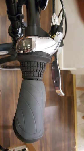 Giant Halfway Folding Bike and accesories