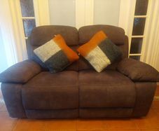 RECLINER Suite 2-1-1 Immaculate Condition