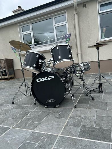 Drum kit