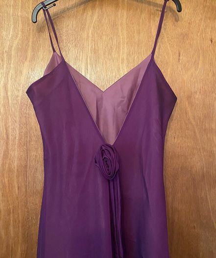 purple dress