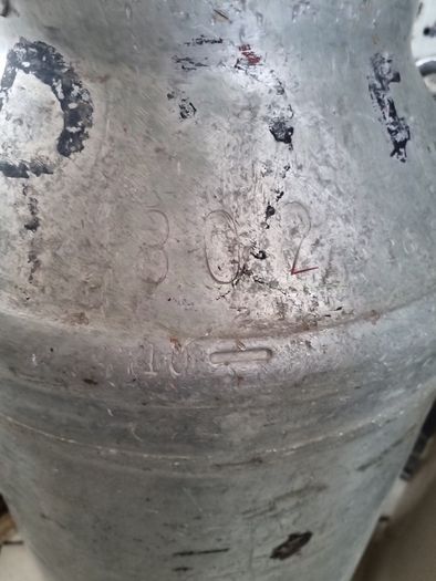 Large Milk churn with lid