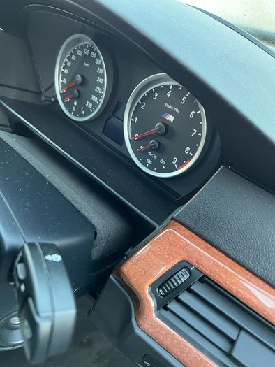 Breaking bmw m5 e60 5 series 2006 v10 5.0 s85b50