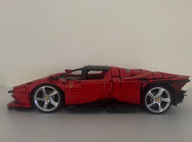 Lego Technic 42143 Ferrari Daytona SP3 (Built)