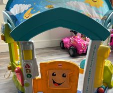 Fisher Price Laugh and Learn Smart Learning Home