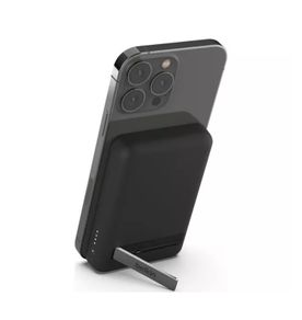 BELKIN BoostCharge Magnetic B Portable Wireless Power Bank - Black