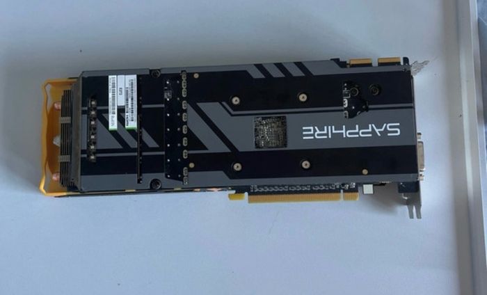AMD Sapphire Toxic R9 270X