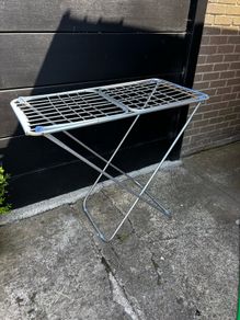 clothes horse