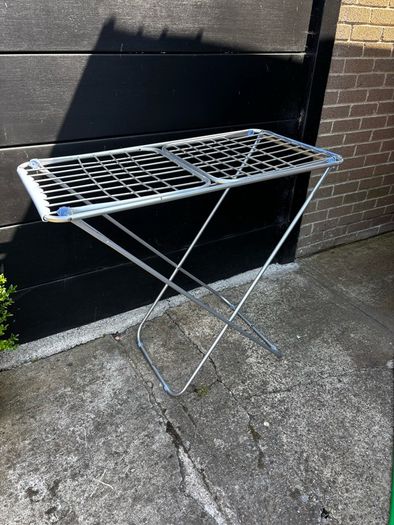 clothes horse