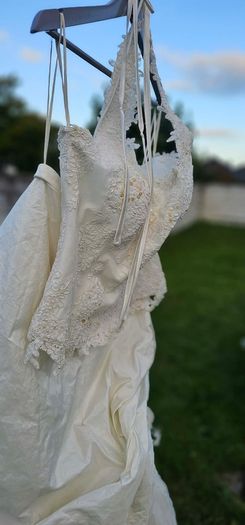 wedding dress