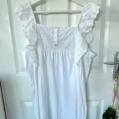Dunnes stores new with tags white cotton broderie anglaise dress