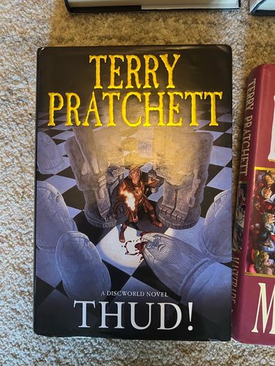 21 Discworld books Hardcover