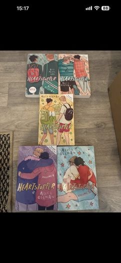 Heartstopper x 5 books