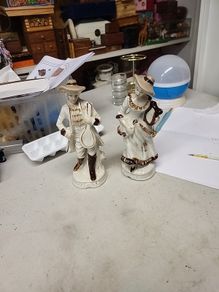 Figurines