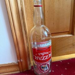 Glass bottle