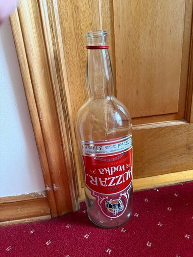 Glass bottle