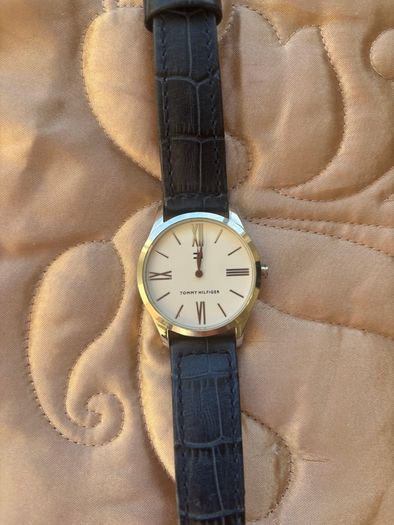 Tommy Hilfiger Navy Leather Womens Watch- Brand New