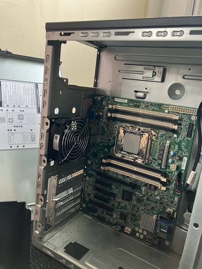 Hpe Proliant Ml110 Gen9 ( for parts )